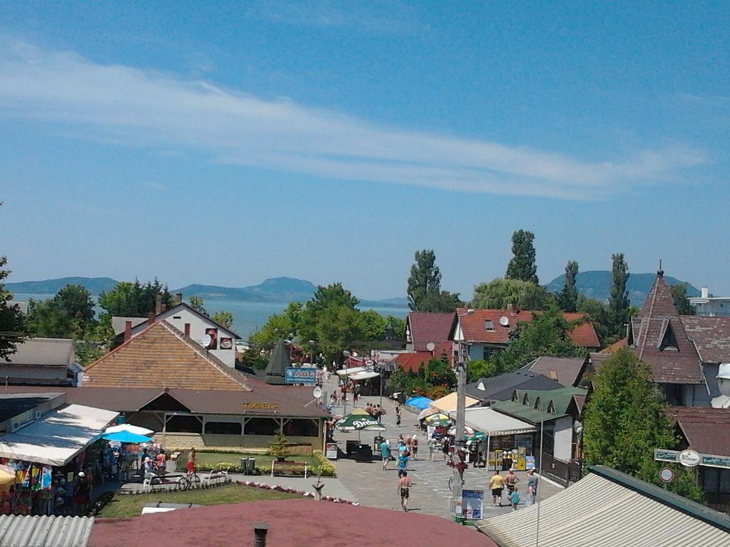 Fenyvesi Trambulinos Nyaralo Balatonfenyves Exterior photo